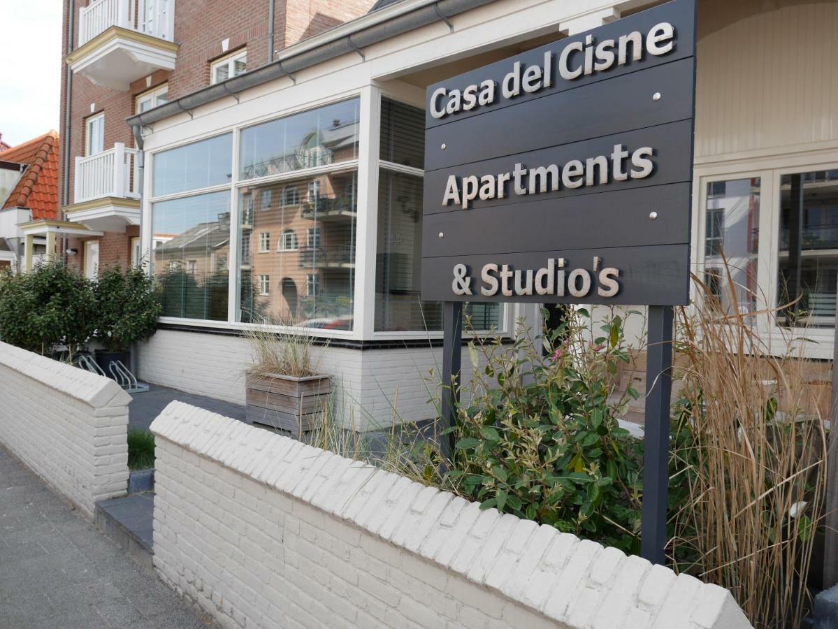 Casa Del Cisne Aparthotel Zandvoort Bagian luar foto